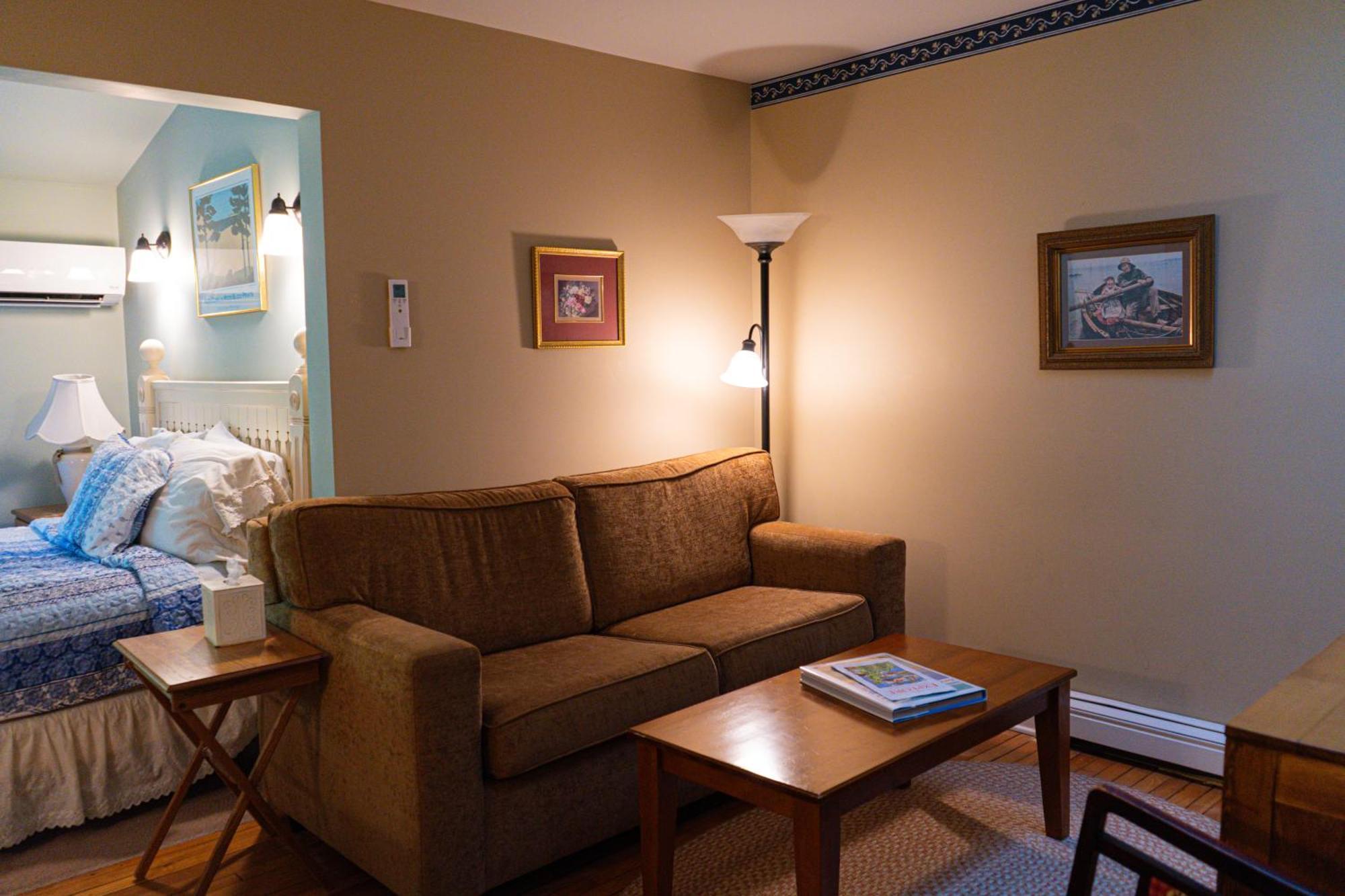 Sylvan Inn Bed&Breakfast Glen Arbor Buitenkant foto
