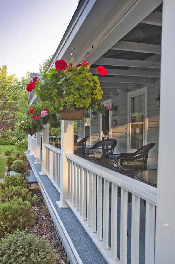 Sylvan Inn Bed&Breakfast Glen Arbor Buitenkant foto
