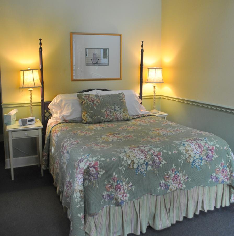 Sylvan Inn Bed&Breakfast Glen Arbor Buitenkant foto