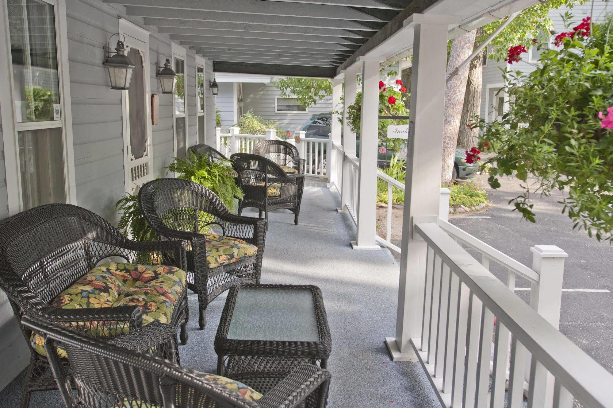 Sylvan Inn Bed&Breakfast Glen Arbor Buitenkant foto